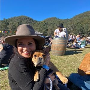 Meet your Posher, Amy